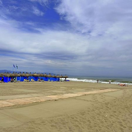 Acogedor En La Carihuela Con Plaza De Garaje Garantizada! Sol Montemar Torremolinos Exterior foto