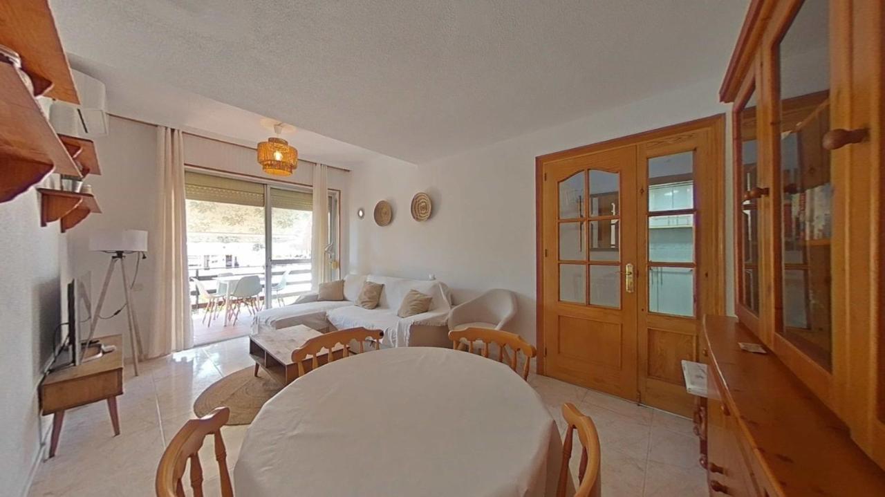 Acogedor En La Carihuela Con Plaza De Garaje Garantizada! Sol Montemar Torremolinos Exterior foto