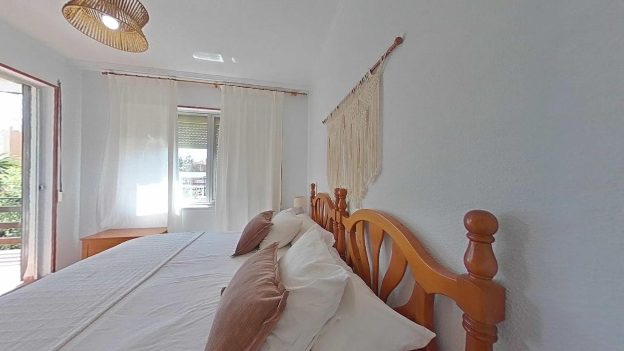 Acogedor En La Carihuela Con Plaza De Garaje Garantizada! Sol Montemar Torremolinos Exterior foto